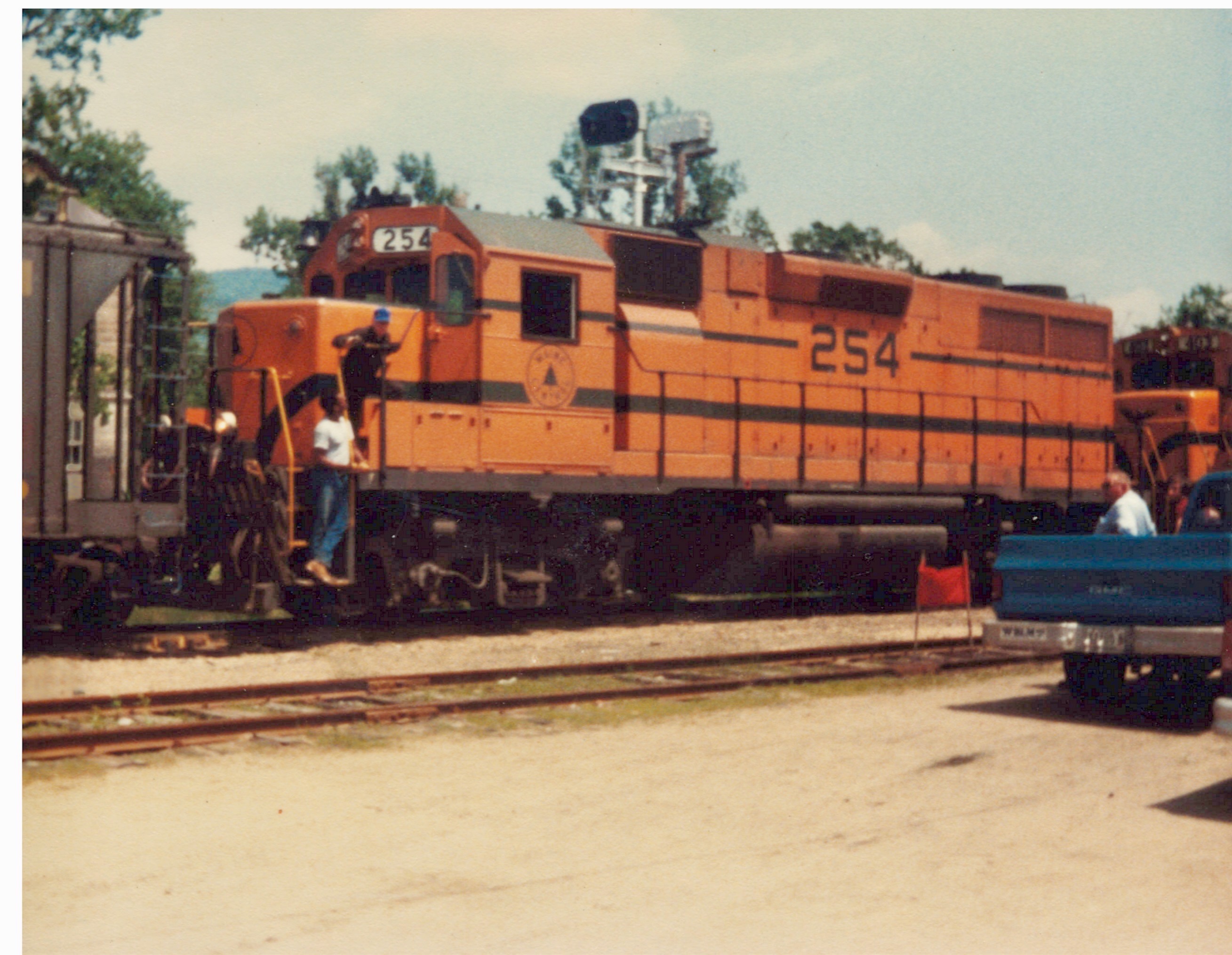 MEC-GP38-254-Bartlett